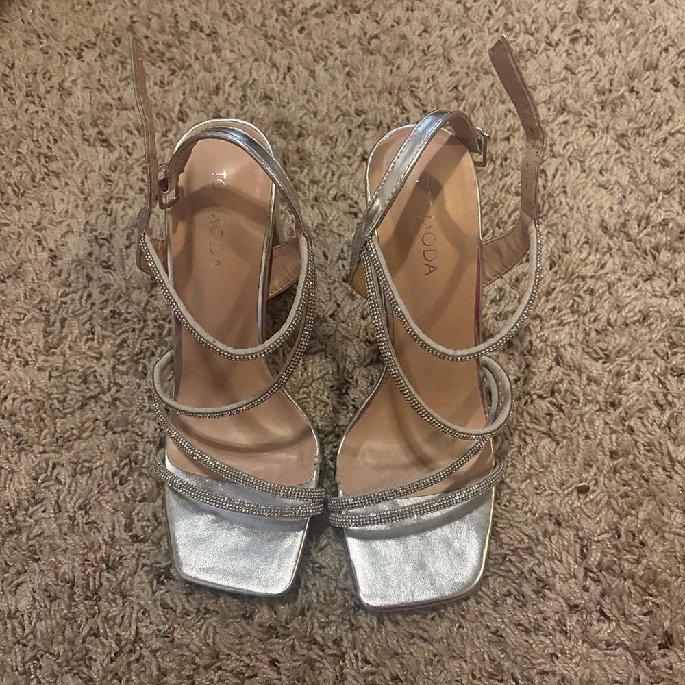 Moda Silver Strappy Women's Sandals